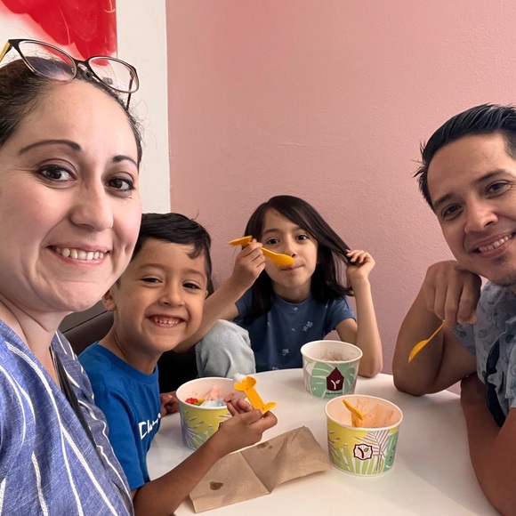 Meet your Posher, Andrea - Picture 8 of 12